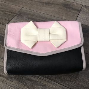 🛒Betsey Johnson crossbody bag🛒
